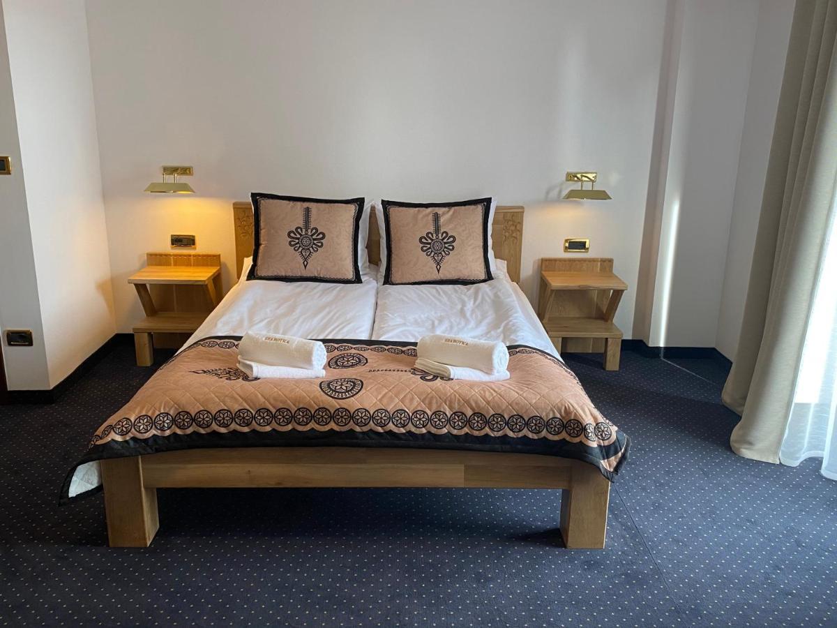 Bed and Breakfast Dw Szarotka à Białka Tatrzańska Extérieur photo